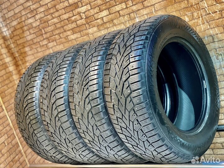 Gislaved NordFrost 100 SUV 235/65 R17