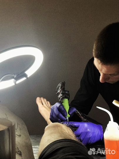 Татуировщик, тату, тату-модель