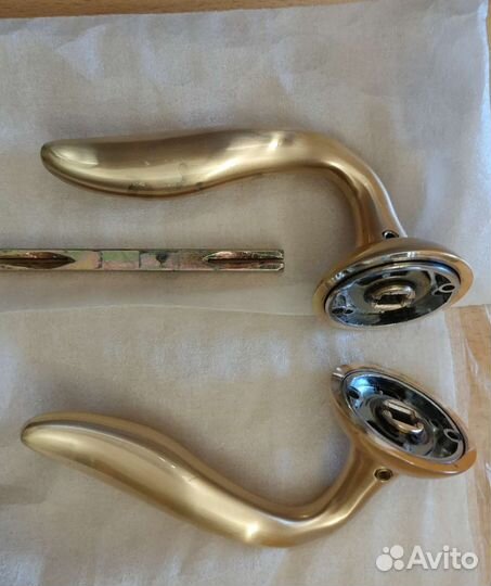 Дверные ручки, отдам за Рафаэлло