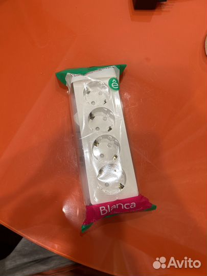 Розетка накладная systeme electric