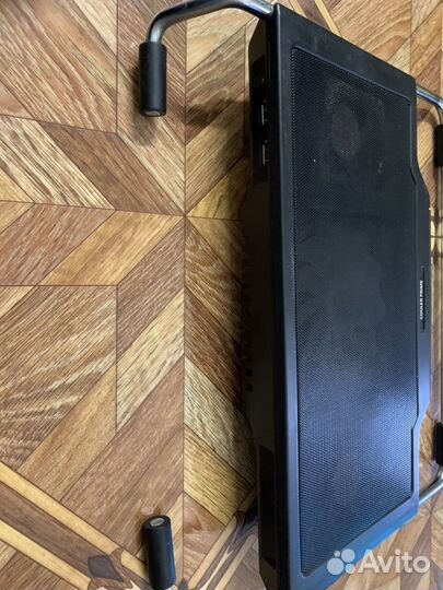 Подставка с охлаждением для ноутбука