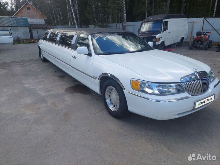 Lincoln Town Car 4.6 AT, 2001, 205 000 км