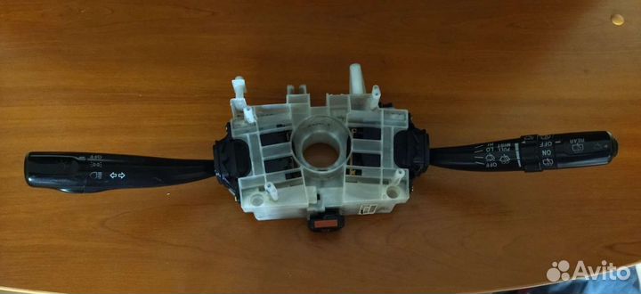 Блок подрулевых переключателей Subaru legacy