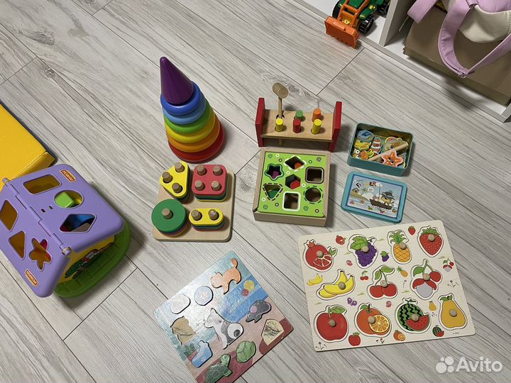 Развивающие игрушки пакетом