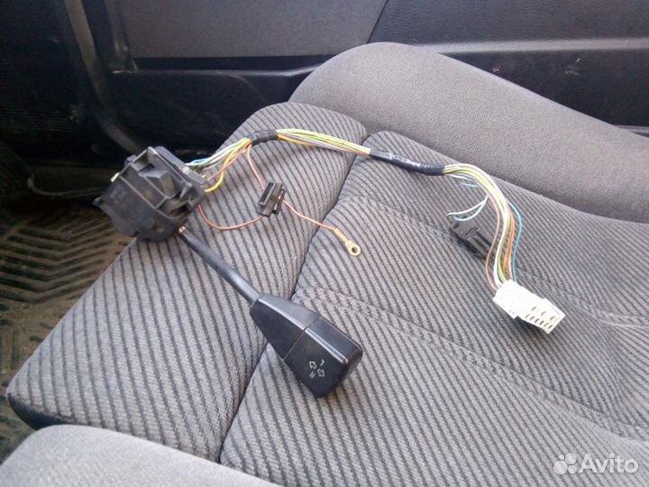 Под рулевой переключатель на бмв е34