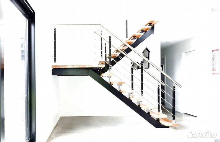 Металлическая лестница дизайн 5430