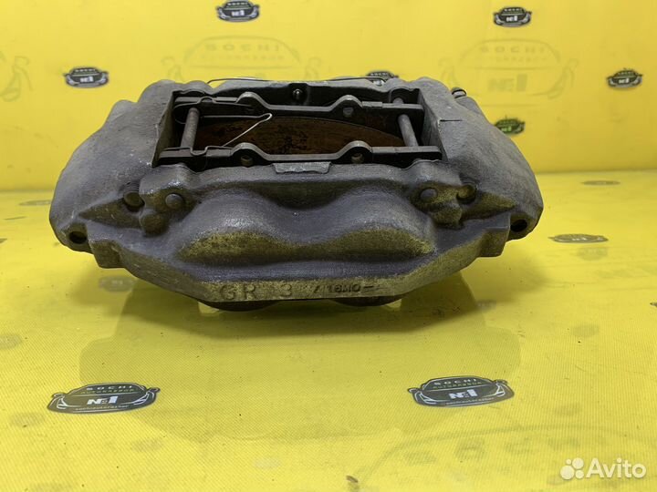 Супорт правый toyota sequoia 2008-2017 tundra