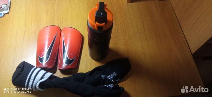 Щитки футбольные