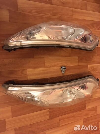 Фара Nissan Juke