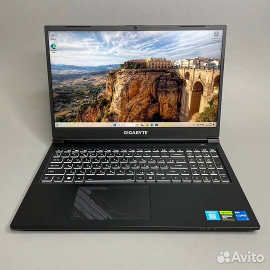 15.6'' 144Гц Ноутбук gigabyte G5 KF черный