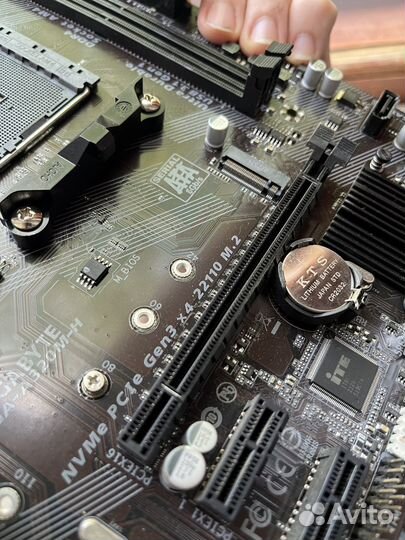 Материнская плата Gigabyte A320M-H