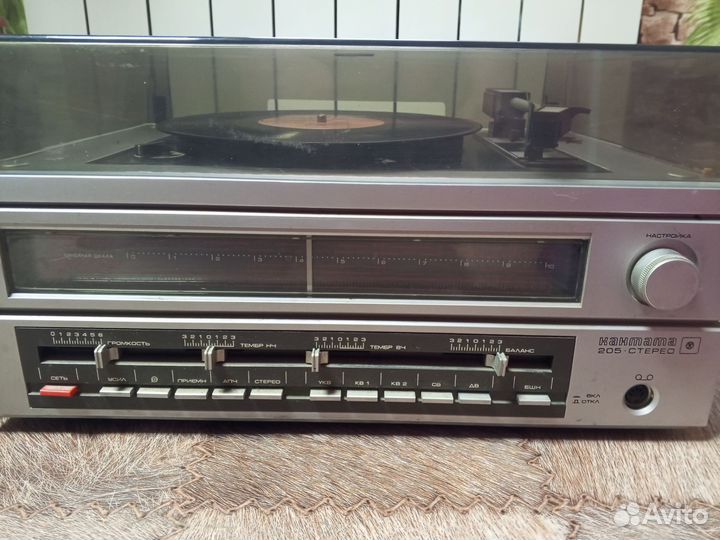 Проигрыватель винила СССР