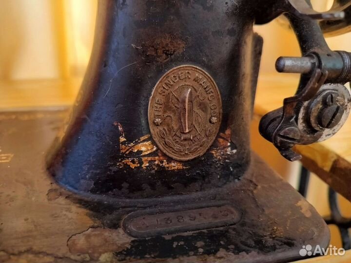 Швейная машина Singer