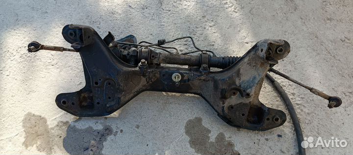 Рулевая рейка Nissan Sunny B14 правый руль