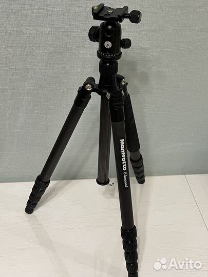 Штатив для фотоаппарата профессиональный