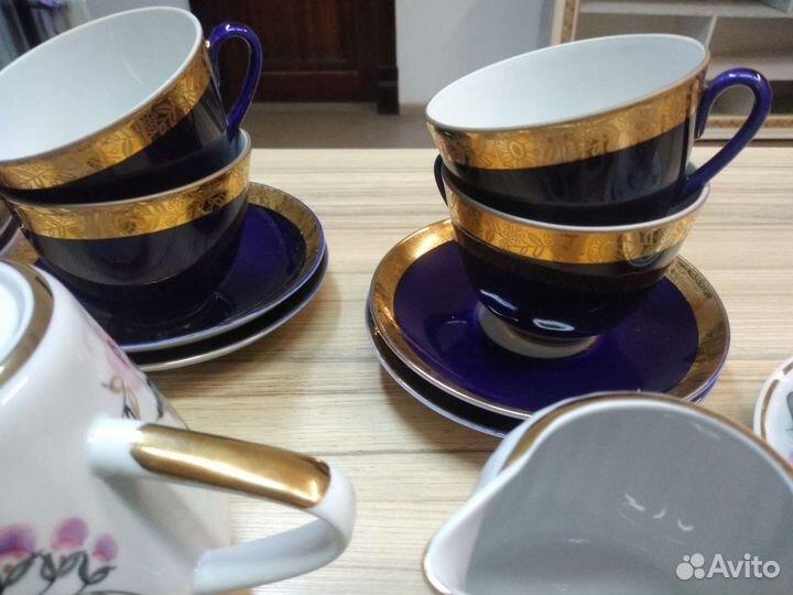 Сервиз чайный и пары