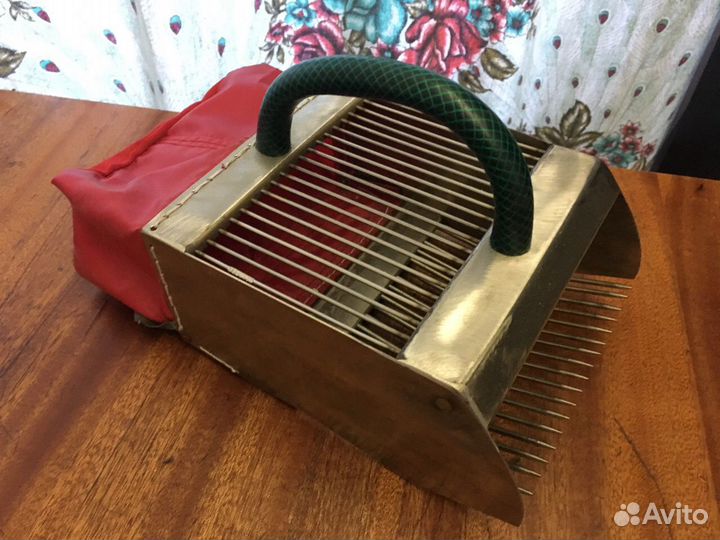 Комбайн для сбора ягод (черника,брусника)