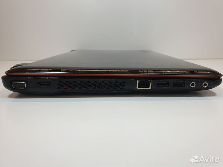 Lenovo Y560 (по зап.частям, разбор, отправка)