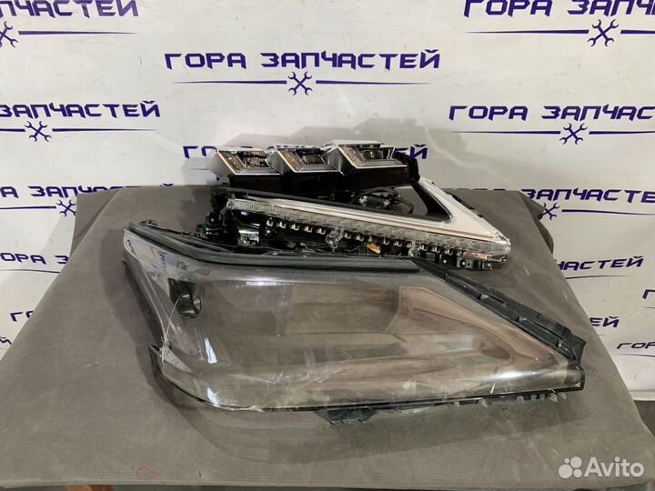 Фара передняя права LED Lexus LX570 / LX450D 2015
