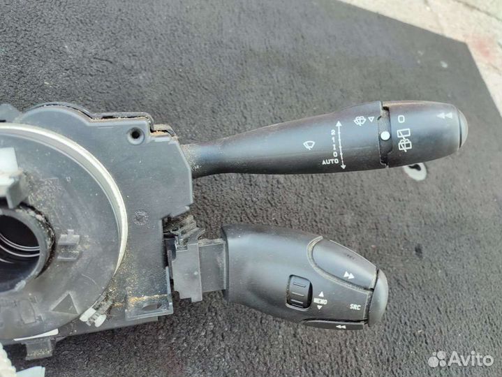 Переключатель подрулевой (стрекоза) для Peugeot 80