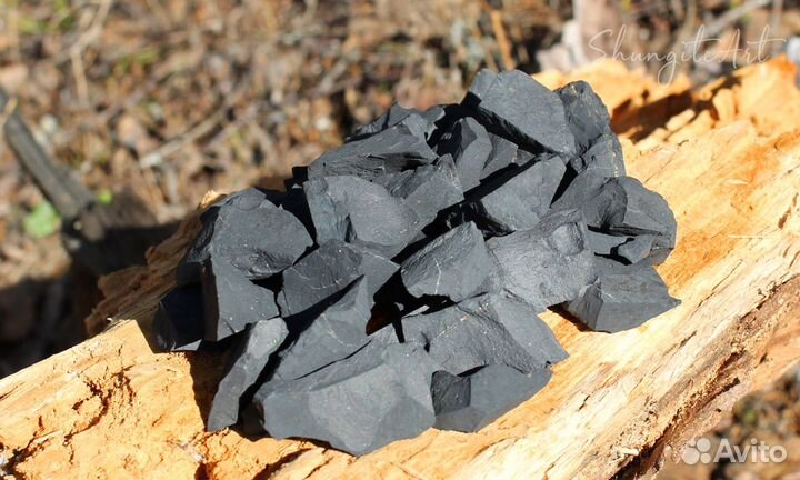 Карельский шунгит камень