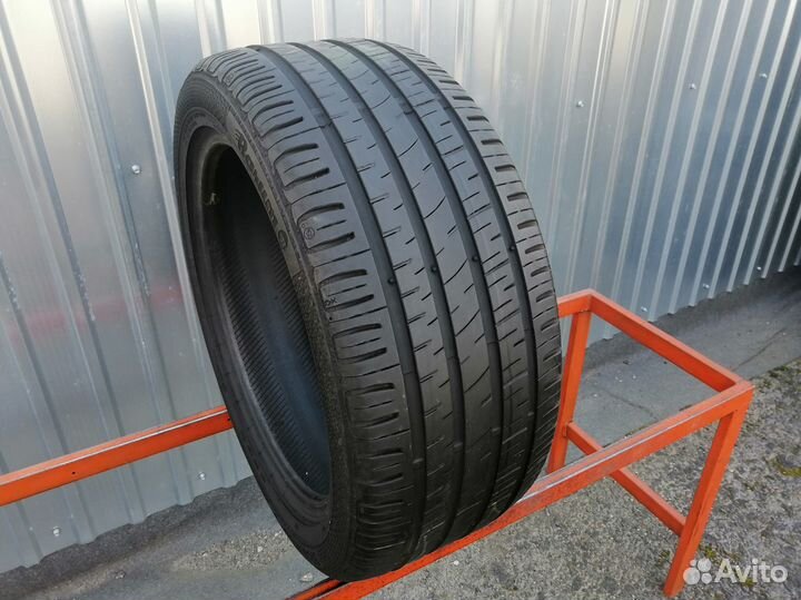 Barum Bravuris 3HM 235/45 R17 94Y