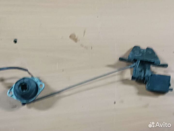 Замок багажника бмв 5 Е39 седан