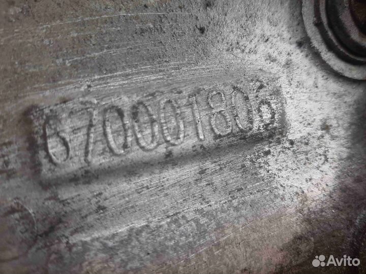 Кулак поворотный правый Maserati Ghibli