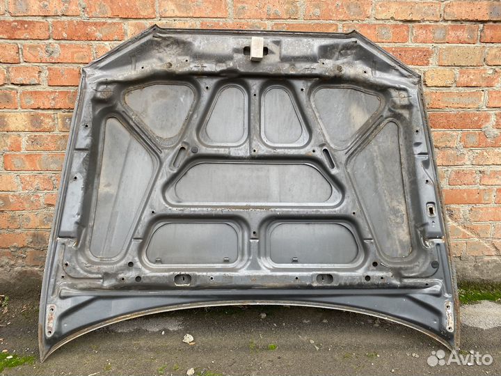 Капот на Hyundai Accent бу