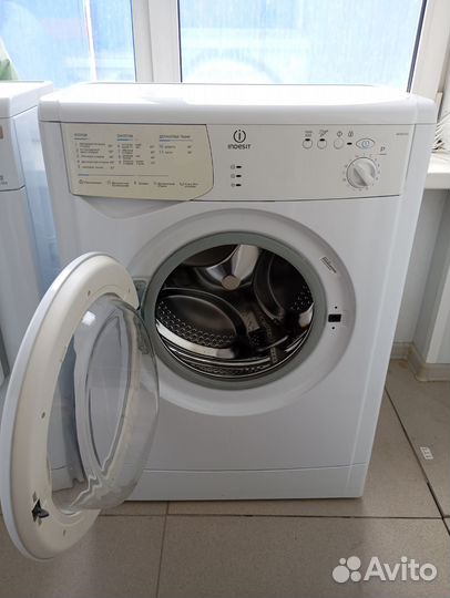 Узкая стиральная машина Индезит