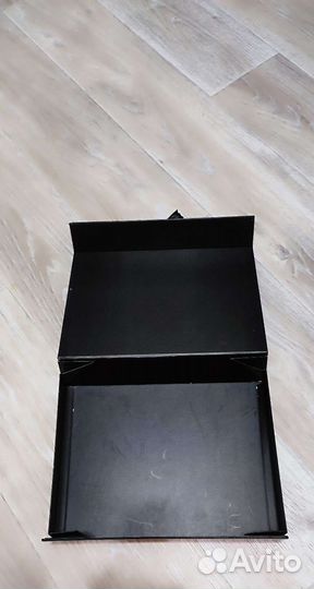 Коробка подарочная