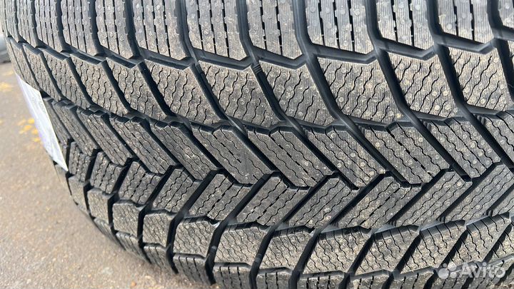 Michelin 285/45R22 X-Ice SUV зимние новые