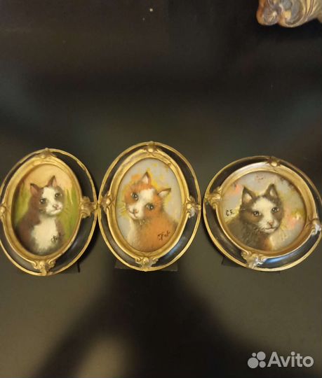 Небольшие картины в винтажных рамках