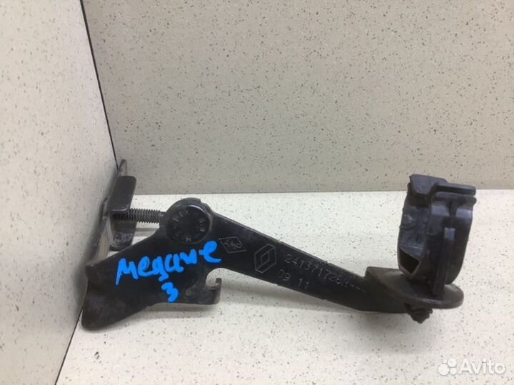 Кронштейн (сопут. товар) Renault Megane 3 K9K834