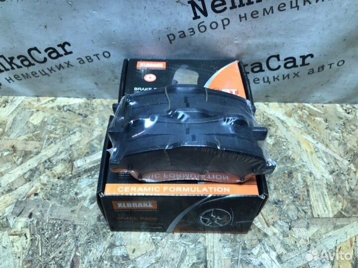 Тормозные колодки переднее Toyota Avensis 2