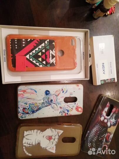 Отдам бесплатно чехлы на телефон