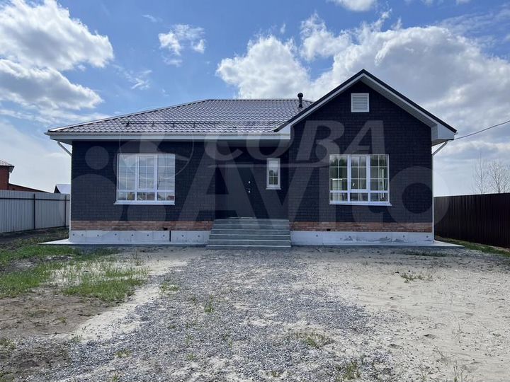 Коттедж 130 м² на участке 10 сот.