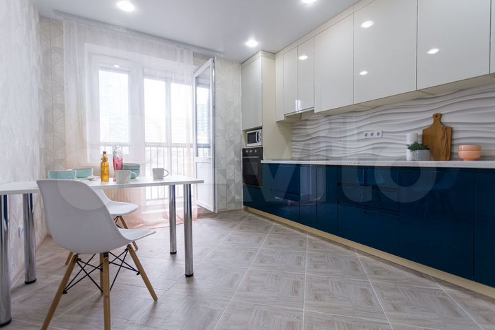 2-к. квартира, 56 м², 7/10 эт.