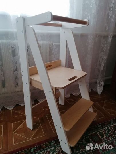 Башня помощника монтессори