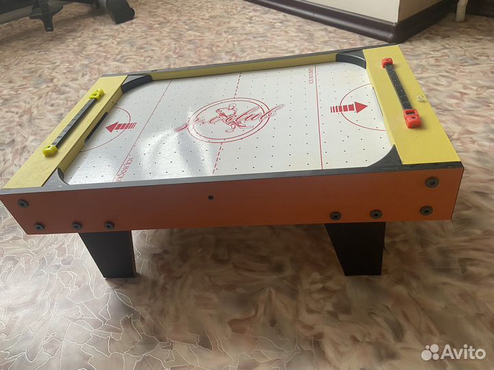 Настольный аэрохоккей