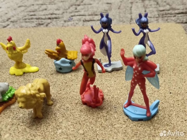 Игрушки из шоколадных яиц