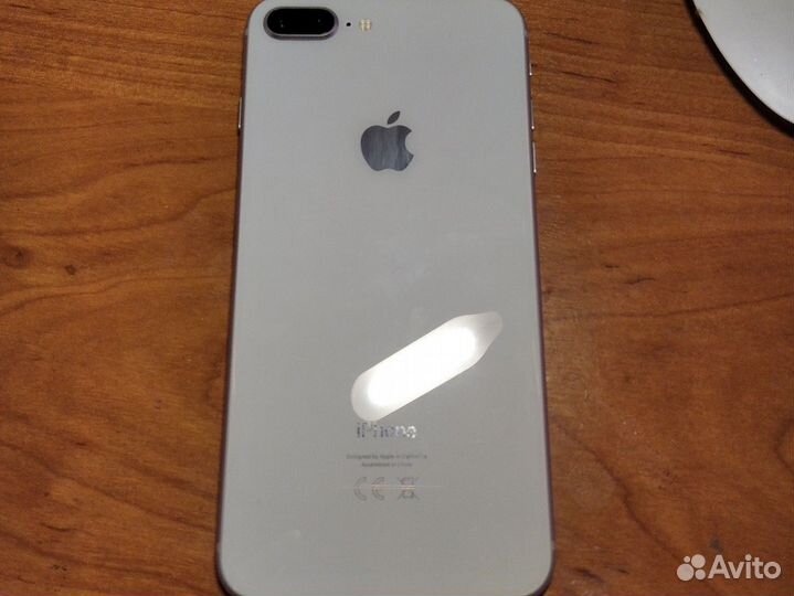 iPhone 8 Plus, 64 ГБ