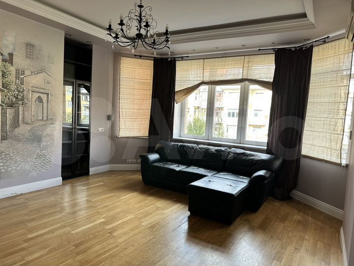 3-к. квартира, 90 м², 5/8 эт.