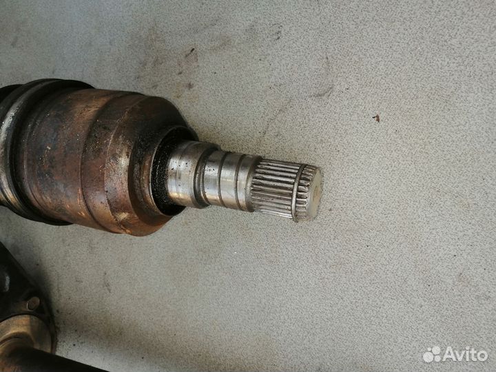 Полуось передняя для Nissan Maxima (A32) 1994-2000