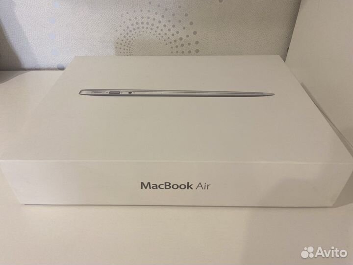 Macbook air 13.3/1 128Gb 2014