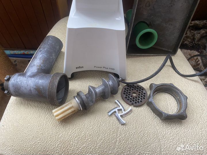 Мясорубка электрическая Braun Power Plus 1100