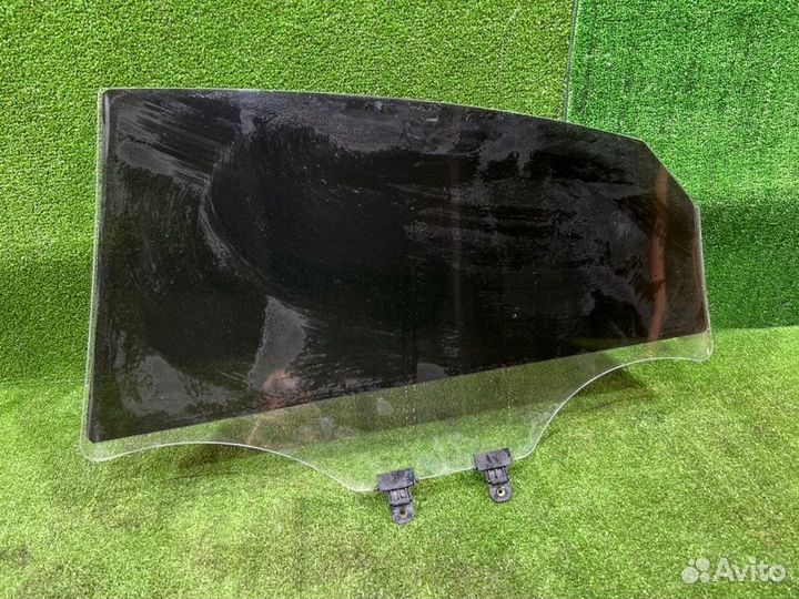 Стекло двери заднее правое Hyundai Solaris седан