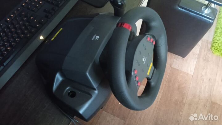 Руль logitech momo racing 900 градусов