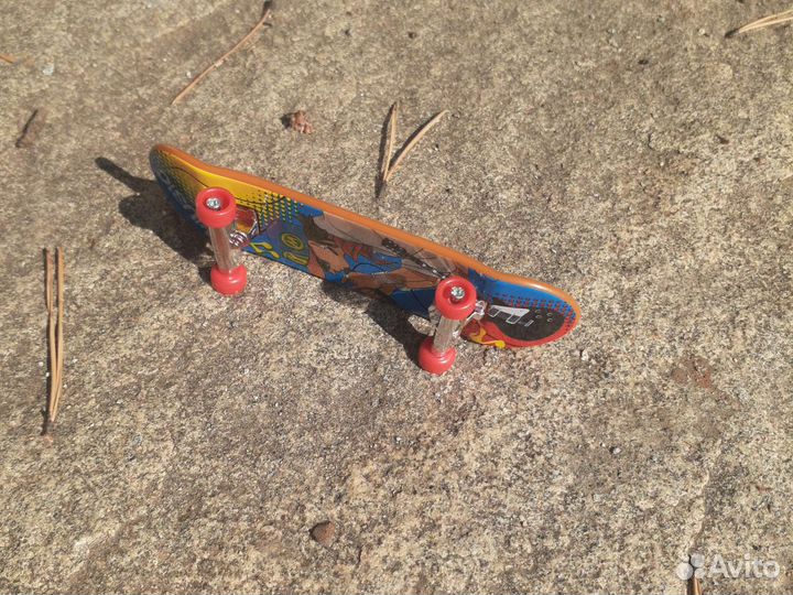 Фингерборд фингер-скейт для пальцев