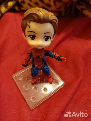 Человек паук фигурка